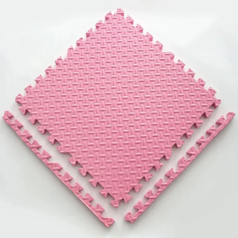 Dalles de mousse emboîtables pour enfant : poser, nettoyer, ranger